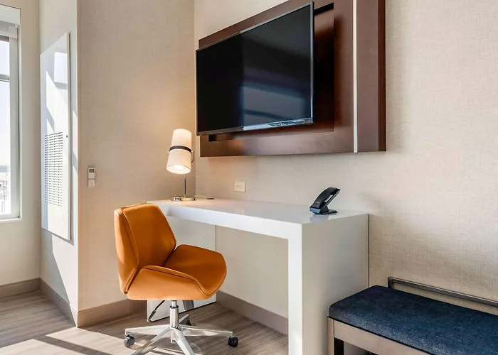 Hotel Cambria Mall Of America Minneapolis Airport 4*