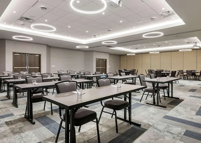 Hotel Cambria Mall Of America Minneapolis Airport 4*